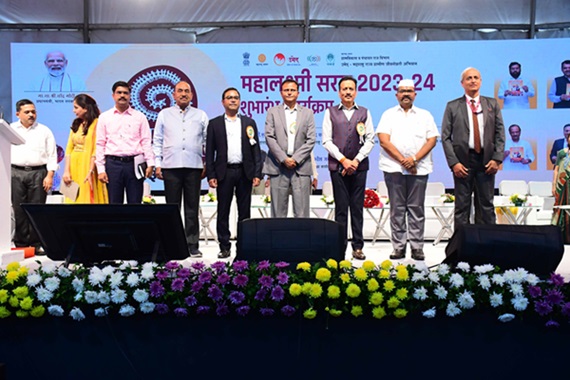 NABARD supports participation of nearly 100 rural artisans at Mahalaxmi Saras 2023-24; artisans showcase 13 GI products
